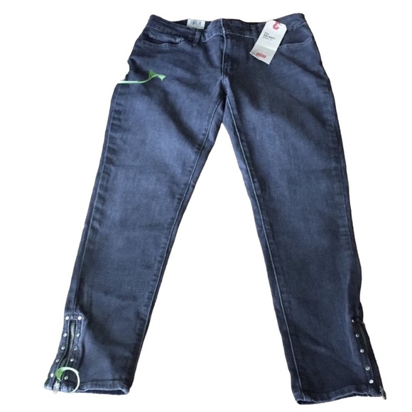 Levi’s 711 Skinny Ankle Jeans - Picture 2 of 10